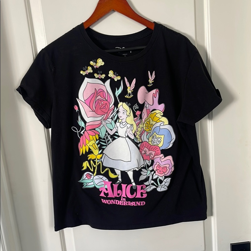 Disney Alice and wonderland tshirt